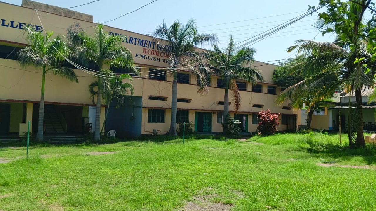 Islamia Arts and Science College building